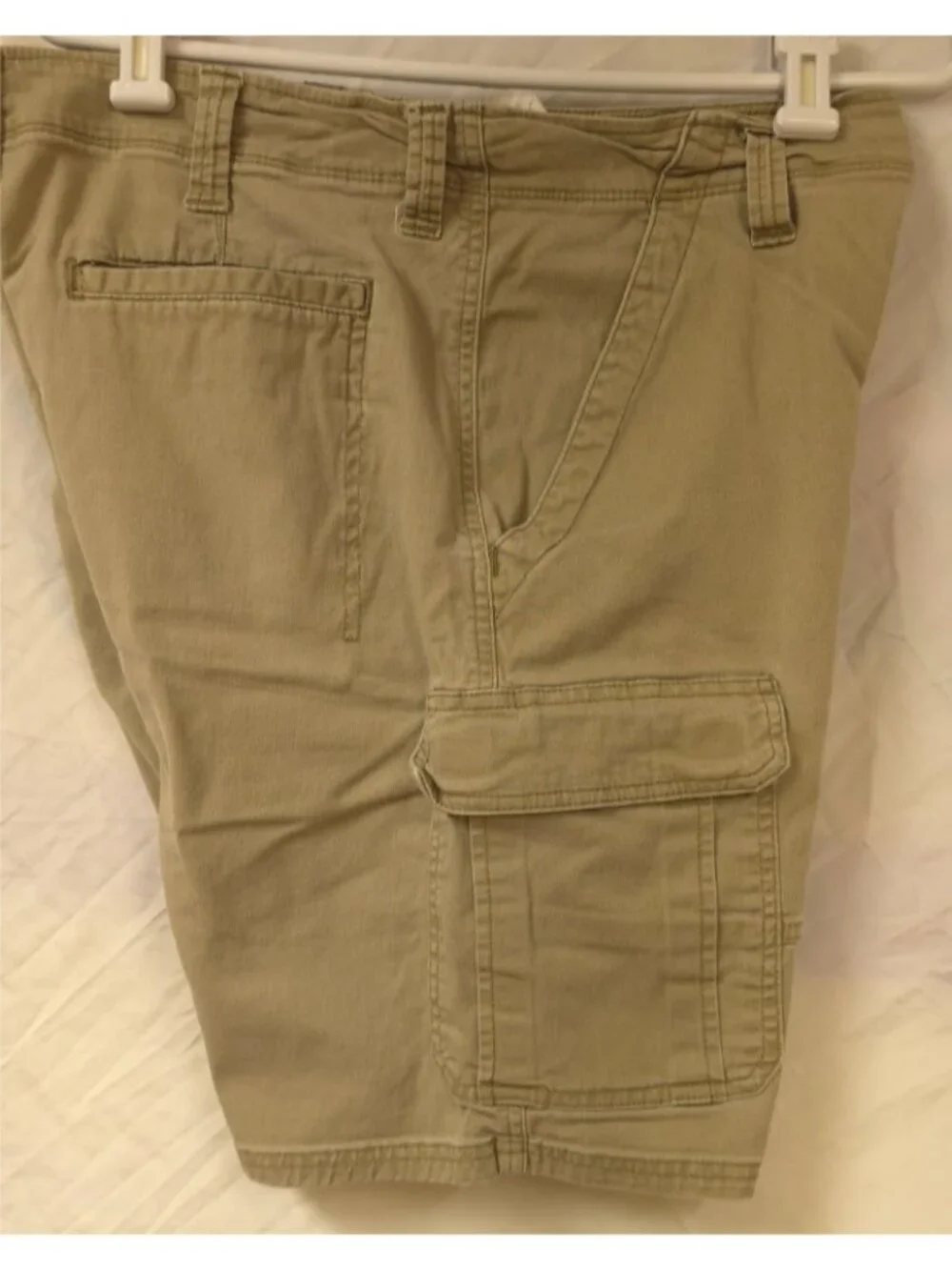 Wrangler Mens 34X10 Beige Khaki Relaxed Fit Utility Hike Outdoors Cargo Shorts